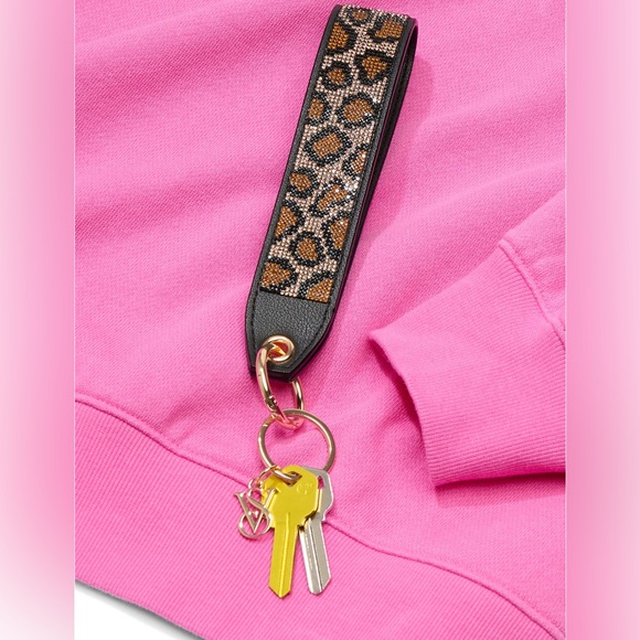 COPY - Victoria's Secret Leopard Rhinestone
Wristlet Strap & Card Case Keychain - Picture 5 of 5